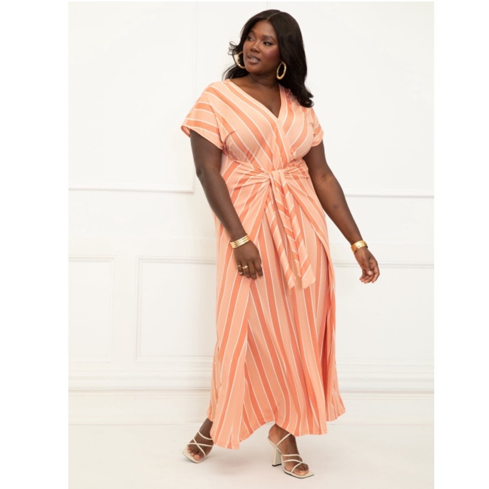 💜 ELOQUII Elements Women's Plus Size Wrap Front
Maxi Dress